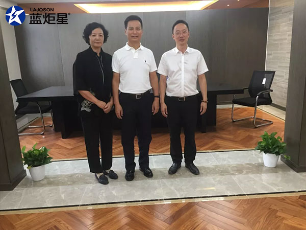 意昂2集成灶智造小镇