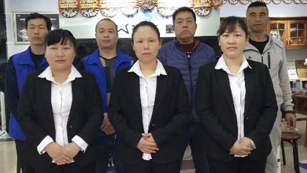 意昂2门店工作人员